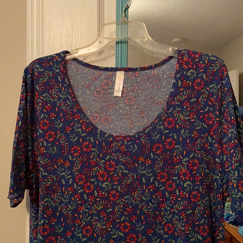 Lula Roe XL perfect t